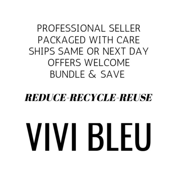 Pink Zip Up Hoodie Womens Small S Camouflage White Logo Print Kangaroo Pockets - Picture 2 of 12